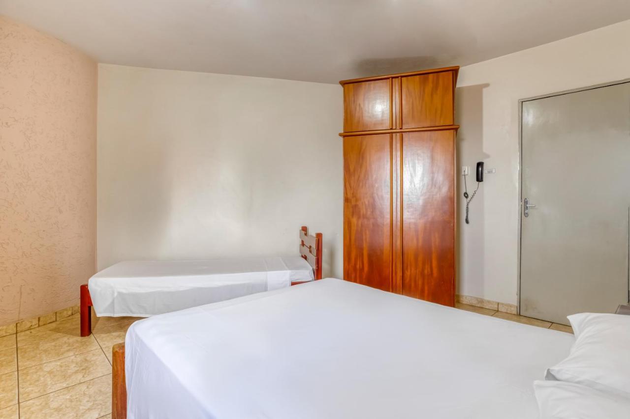 Hotel Aguia Morrinhos (Goias) Bagian luar foto